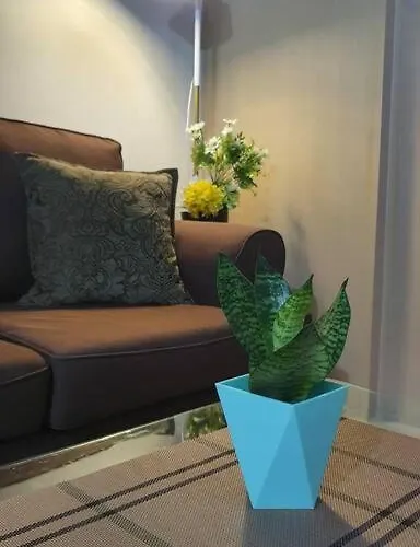 Cherolds Place Lovely 1 Bedroom With Balcony *